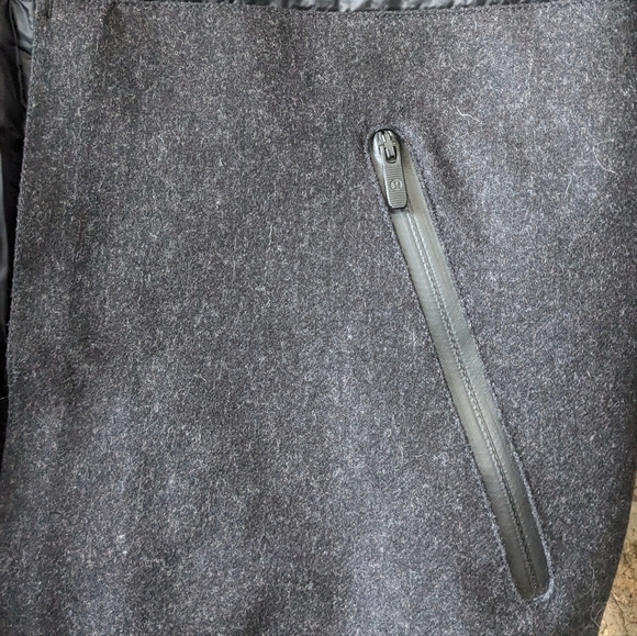 NWOT Lululemon Roam Far Wool Bomber Black Heathered Black Size 10 - Picture 6 of 14